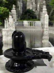 18" Black Shivling For Pooja With Jaladhari Yoni Base Shiva Lingam Outdoor Deco - Picture 1 of 10