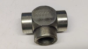 ​NOS 1" NPT Aeroquip Steel Hydraulic Union Tee, Female Pipe Thread 5605-16-16-16 - Picture 1 of 6