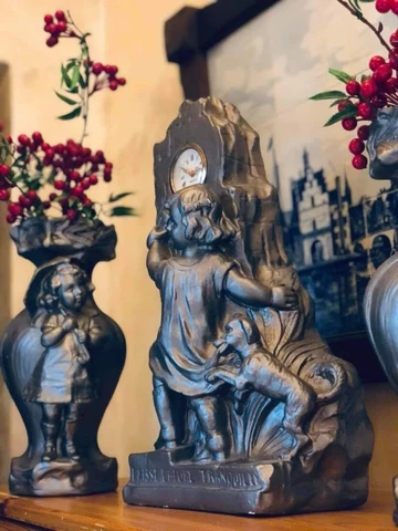 Timeless Elegance: Hand-Carved Vintage Clock and Vases from France 7kg Rmy3 Cover