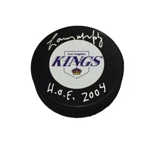 LARRY MURPHY Signed Los Angeles Kings Puck - HOF 2004 - Picture 1 of 2