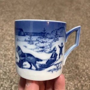 Royal Copenhagen Porcelain Christmas Cup Only No Saucer, 1986  CM 7 No Box - Picture 1 of 7