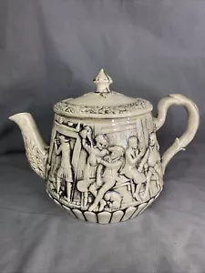 Majolica Vintage Tam O Shanter Ceramic Teapot Witch & Tavern Pub Embossed Scene - Picture 1 of 12
