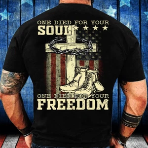 Camiseta de veterano One Died For Your Soul One Died For Your Freedom Camiseta Veterano - Imagen 1 de 4
