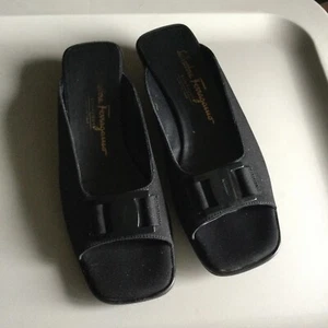 Salvatore Ferragamo Boutique Logo Size 7 AA Slides Sandals Black Fabric Peep Toe - Picture 1 of 13