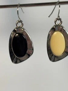 Vintage Earrings Reversible Black and White MCM - Picture 1 of 5