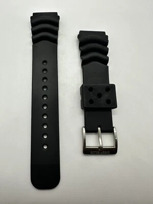 Deep Blue 22MM Vent Rubber strap- NEW‼️ - Image 1 of 4