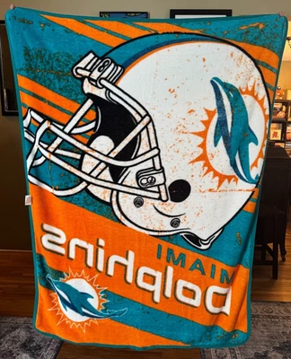 🐬 Manta polar de los Miami Dolphins NFL - Diseño de logotipo y casco del equipo - verde azulado y naranja Foto 1 de 4