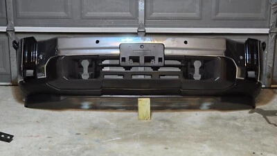 2024 - 2025 吉姆西 SIERRA 2500HD/3500HD 前置发动机组件 带传感器孔和挂钩 — 第 1/4 张图片