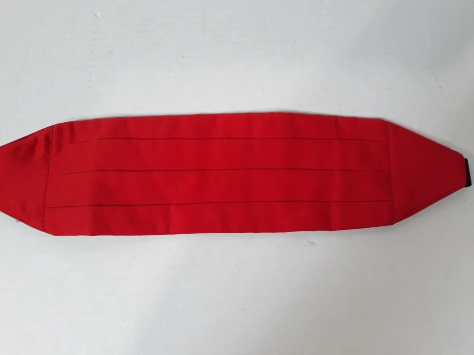 Faja roja Mel Howard talla 27-48 hecha en EE. UU. Foto 1 de 4