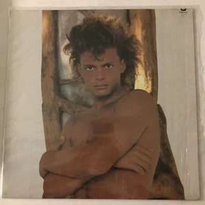 LUIS MIGUEL - BUSCA UNA MUJER - 1988 MEXICAN LP + INNER SLEEVE, LATIN POP - Picture 1 of 6