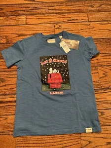 T-shirt LL Bean x Peanuts Snoopy Let It Snow blu bambino media NUOVA!!! - Foto 1 di 5