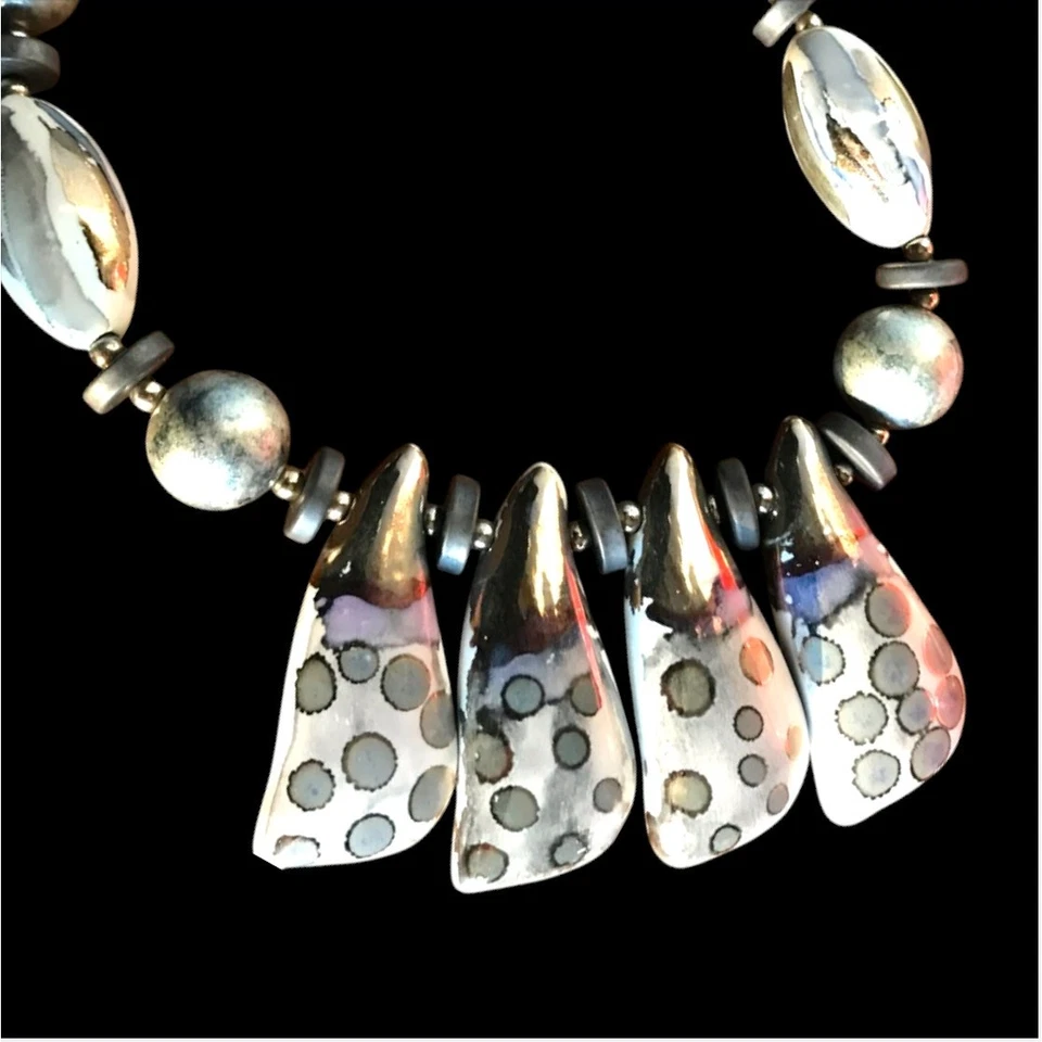 Collar llamativo vintage de porcelana pintada de los años 80 - Hecho en Japón Foto 1 de 4