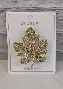 Maple Leaf Brooch Gold Tone & Rhinestone 1.5 x 2ins BNWT - Picture 1 of 2
