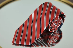 Chaps Herren Krawatte rot grau & marine gestreift gewebte Seide Krawatte 58 x 3 in Neu mit Etikett - Bild 1 von 3