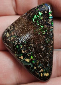 Ópalo de roca pulido Koroit verde azul matriz 49,4 quilates ópalo lapidario australiano - Imagen 1 de 18