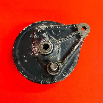 XR80 REAR BRAKE DRUM HUB SHOES GENUINE OEM HONDA XR 80 (79-84) - Изображение 1 из 4