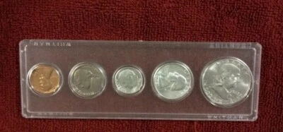 1962-D Uncirculated Mint Set  - Image 1 of 2