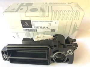 MERCEDES-BENZ C W203 E500 2005 REAR LID HANDLE A2037500693 OEM - Bild 1 von 5