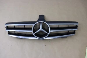 07-09 MERCEDES CLK63 CLK350 CLK AMG W209 PARACHOQUES PARRILLA OEM 209880090 - Imagen 1 de 8