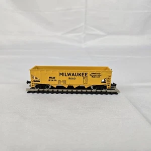 Vtg N Scale Model Train Milwaukee Road 4 Bay Open Hopper Rail Car - Bild 1 von 8