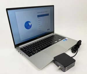 Samsung Galaxy Book3 NP750XFG-KB3US 15,6" FHD i7-1355U 16GB 1TB SSD W11H - Bild 1 von 12