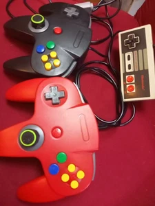 Classic Nes + N64 Controller X3 Lot Kabelgebunden Joystick Gamepad Controller - Bild 1 von 7