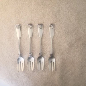 SHELL & THREAD by TIFFANY sterling silver 4 SALAD FORKS 6.75" Priced each - Picture 1 of 20