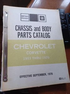 1953-1979 CHEVROLET CORVETE ILLUSTRATION/CHASSIS BODY PARTS CATALOGS MANUAL - Bild 1 von 4