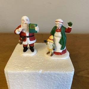department 56 alpine village Santa And Mrs CLAUS - Picture 1 of 2