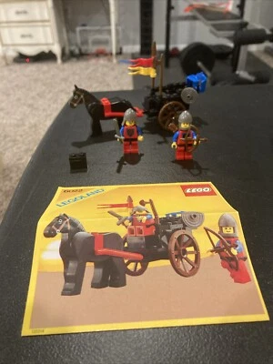 LEGO Castle 6022 Lion Knights Horse Cart 1984 100 % completo sin caja juego de colección Foto 1 de 4