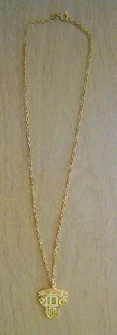 Tony Gwynn Pendant W/18” chain MLB 1993 new never worn Cover