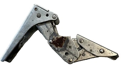 Liebherr Fridge  0977760-01 Top Door Hinge (BX-23) - image 1 of 4