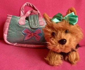 JoJo Siwa BowBow Welpe Hund Yorkie mit blauer Schleife in Tasche weiches Plüschtier 6,5 Zoll - Bild 1 von 22