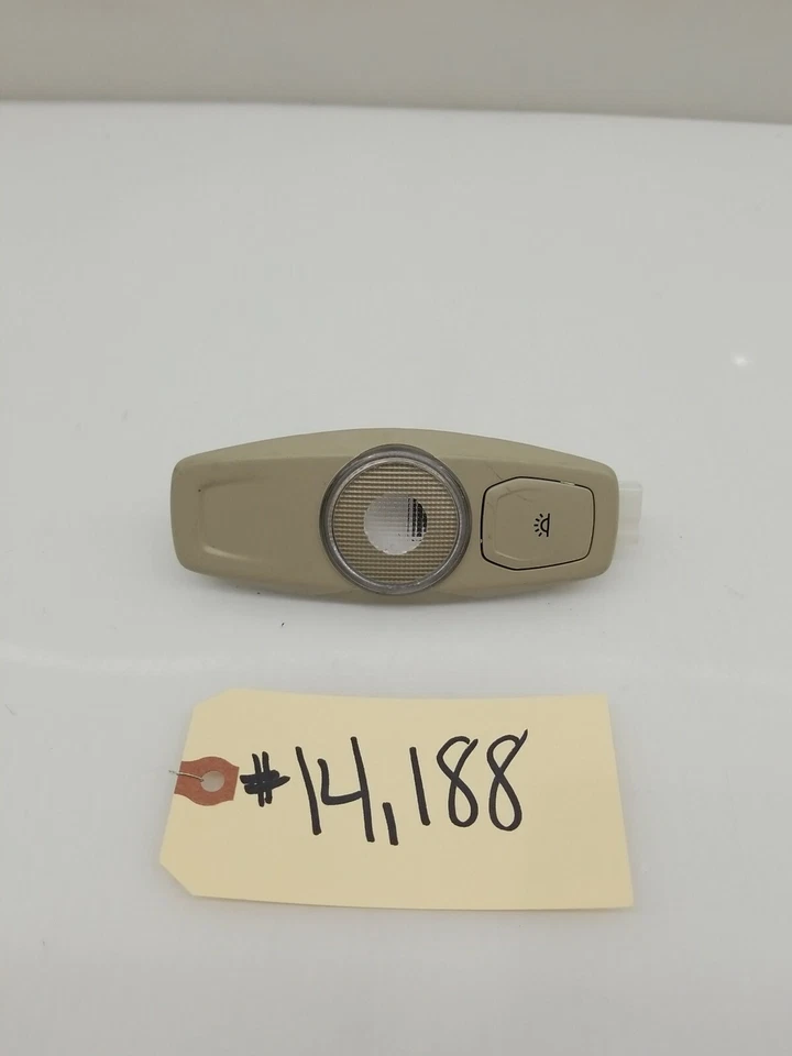 Ford Fusion 2017-2020 OEM techo interior trasero cúpula luz de lectura lámpara OEM Foto 1 de 4