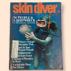 1972 Skin Diver Magazine August 1972 - 54 People & A Shipwreck - Imagen 1 de 5