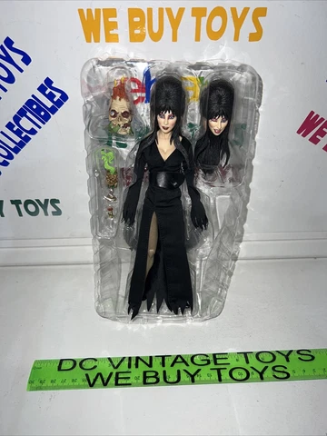 NECA Elvira Mistress of the Dark 8 inch Unpleasant Dreams Action Figure w/ Accs Cover