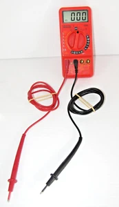 Wavetek Meterman 10XL Digital Multimeter w/Probes Working 6"x2.5"x1" - Picture 1 of 12