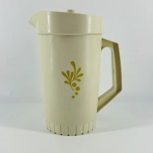 Tupperware Pitcher #800-3 Almond Harvest Gold With Lid - Picture 1 of 9