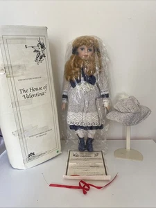 House Of Valentina Collection Porcelain Doll "Madeline" Stand + Certificate - Picture 1 of 19