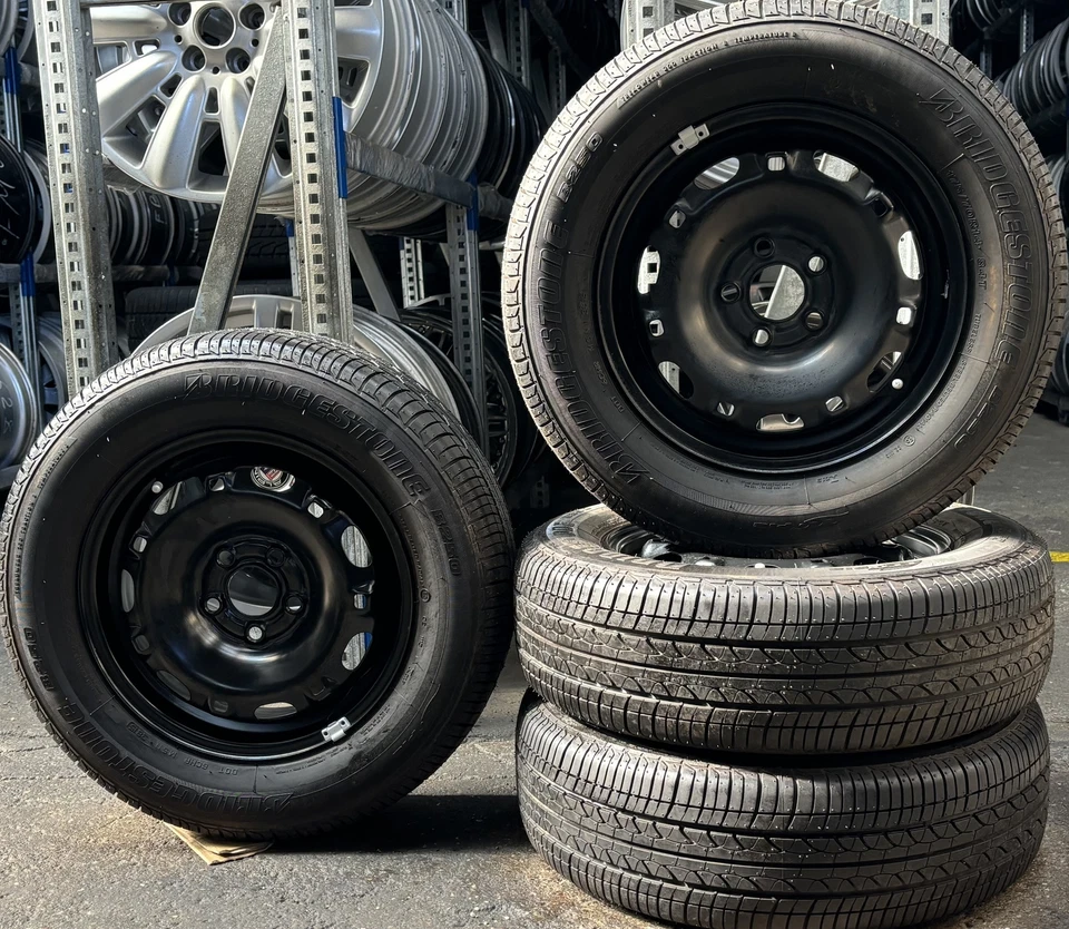 4 Orig VW Sommerräder 175/70 R14 84T VW Polo 6R Cross 6Q0601027AC 1533 - Bild 1 von 3