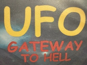 2001 UFO GATEWAY TO HELL 3 ALIEN HUMAN HYBRIDS VHS RARE ABDUCTION ILLUMINATI - Picture 1 of 6