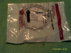 NEW HONEYWELL FE-TLS2 PHOTOELECTRIC POTTED PHOTOCELL FETLS2 - Picture 1 of 1