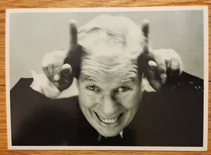 Charlie Chaplin Leaving America in 1952 Postcard PC Circa 1980s Unused - Picture 1 of 1