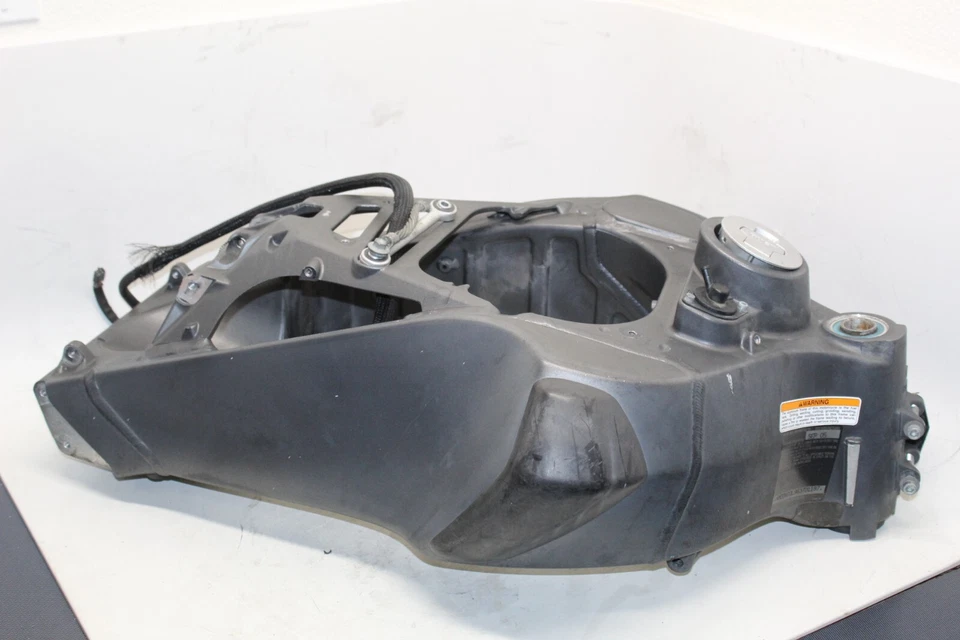 2006 BUELL ULYSSES XB12 XB12X QUADRO FABRICANTE DE EQUIPAMENTO ORIGINAL CHASSI TANQUE DE COMBUSTÍVEL GASOLINA - Imagem 1 de 4