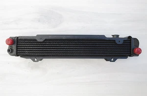 Refrigerador de aceite original Mercedes Benz BEHR A1001800065 - Imagen 1 de 5