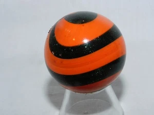 VINTAGE DAVIS MARBLE CONTEMPORARY ART GLASS MARBLE - ABOUT  1.5" WIDE...... - Picture 1 of 5