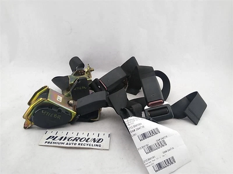 BMW 318i E30 Sedan Rear Seat Belt Retractor Set Fits 1987-1991 - Image 1 of 4