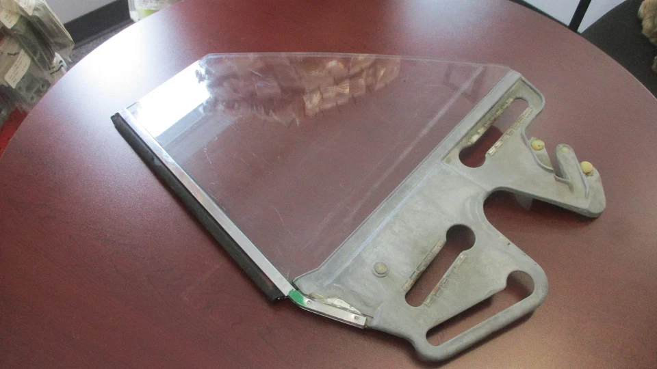 Dodge Dart and Barracuda 1968 1969 convertible cuarto de cristal izquierdo transparente 1967?? Foto 1 de 4