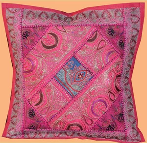 HAND CRAFTED ANTIQUE ZARI DRESSES PATCH WORK PILLOW/CUSHION COVER INDIA!! - Bild 1 von 6