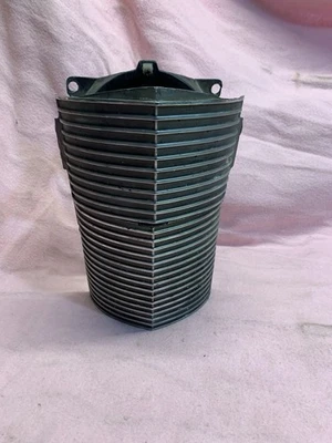 1965 Buick Riviera Passenger Headlight Clamshell  Door Cover Foto 1 de 4